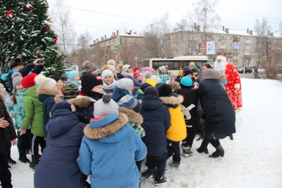 Алексей Мурыгин помог в организации новогодней «елки»